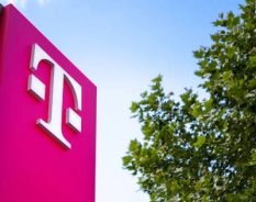Crescimento contínuo leva Deutsche Telekom a elevar previsão de caixa para 2026