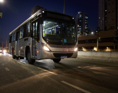Mercedes-Benz alcança marca de 800.000 ônibus produzidos no Brasil