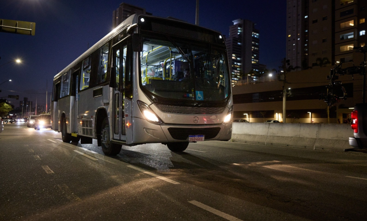 Mercedes-Benz alcança marca de 800.000 ônibus produzidos no Brasil