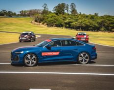 Audi aposta em experiências de marca e leva público para testar modelos de alta performance