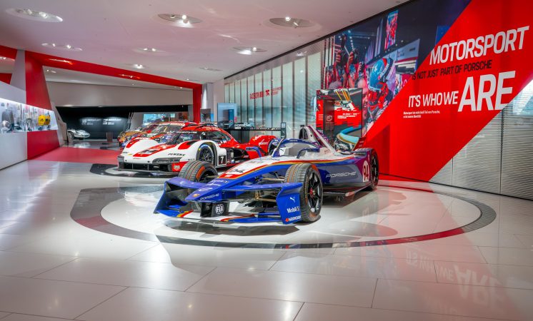 Porsche celebra título mundial da Fórmula E com exposição do 99X Elétrico