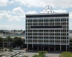 Mercedes-Benz comemora 70 anos no Brasil